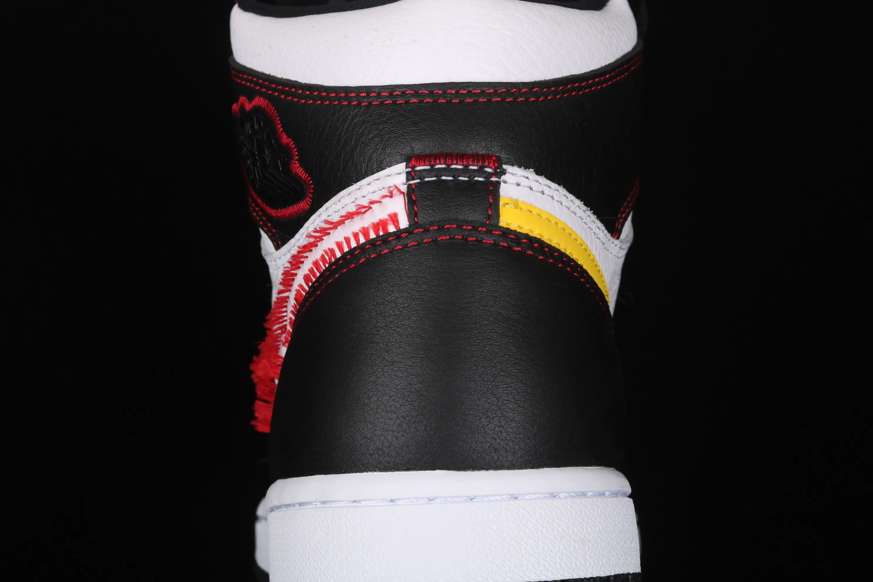 All categories Air Jordan Jordan series basketball shoes Air Jordan 1 High Air Jordan 1 "Dynamic Yellow" AJ1 black and white contrast stitching hook basketball shoes CD6579-071